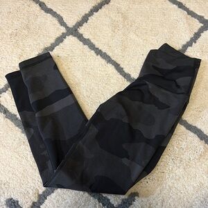 Aerie Black Camo Leggings
